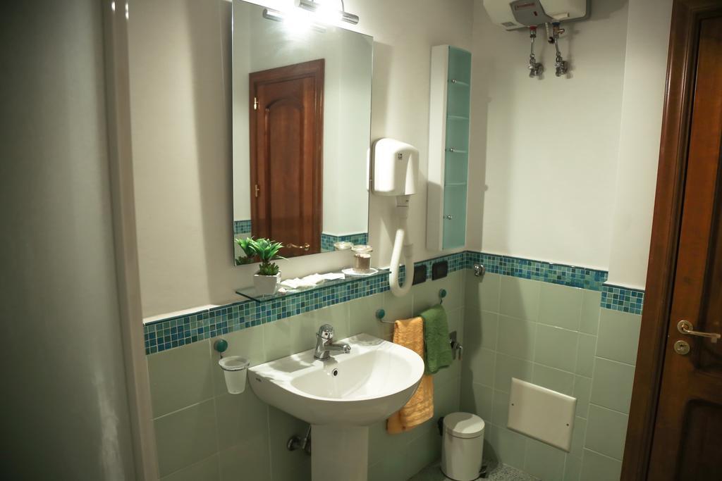 דירות לצ'ה Casa Sant'Oronzo מראה חיצוני תמונה
